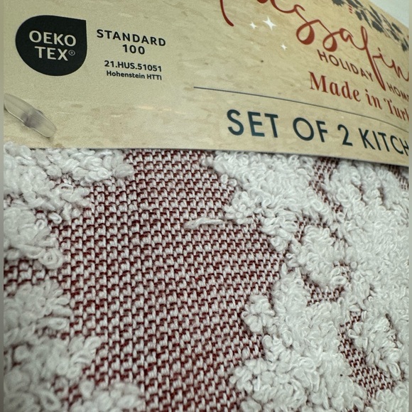 MADE IN TURKEY DECORATIVE HOLIDAY TOWEL SET OF 2 - Picture 6 of 10